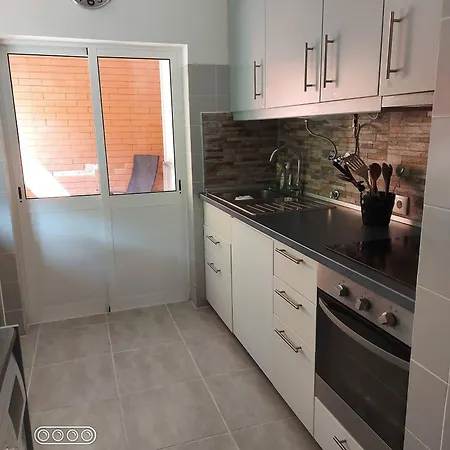 Warm Double Bedroom Lisbon Parking *