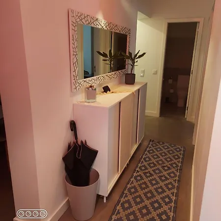 Warm Double Bedroom Lisbon Parking Penzion